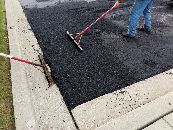 Cost of Asphalt Driveway Service in Fort Smith